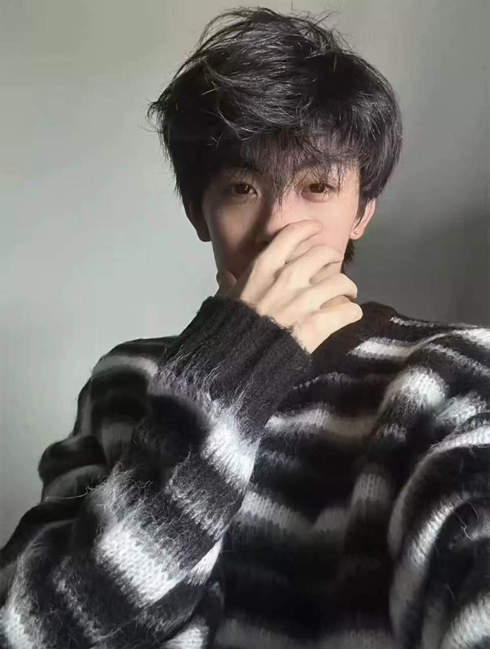 

Мужской свободный трикотаж в полоску, пуловер, свитер, осень-зима, новый простой ретро-ленивый свитер в Корейском стиле для пар