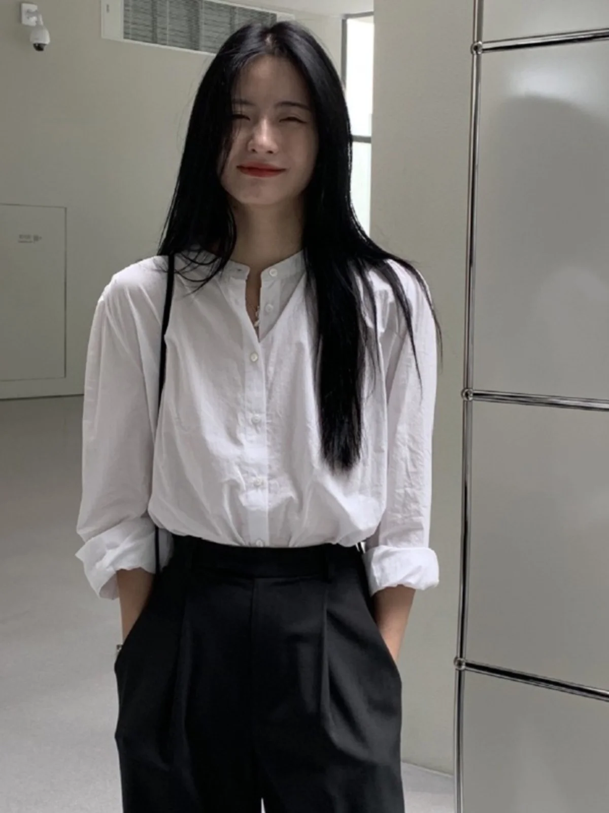

Korean Style round Neck White Shirt Women's Long Sleeve Spring 2026 Stand Collar Shirt Retro Design Bubble INS Pure Col...