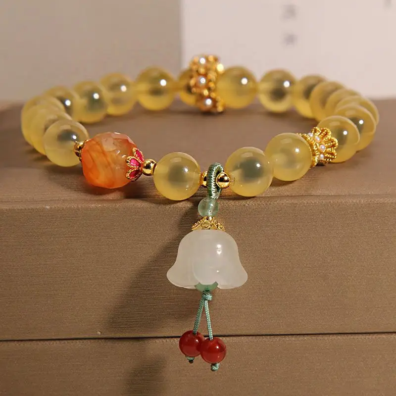 Natural Yellow Sugar Heart Agate Bracelet for Women Special Interest Light Luxury Vintage Lily Pendant Bracelet Gift for Bestie