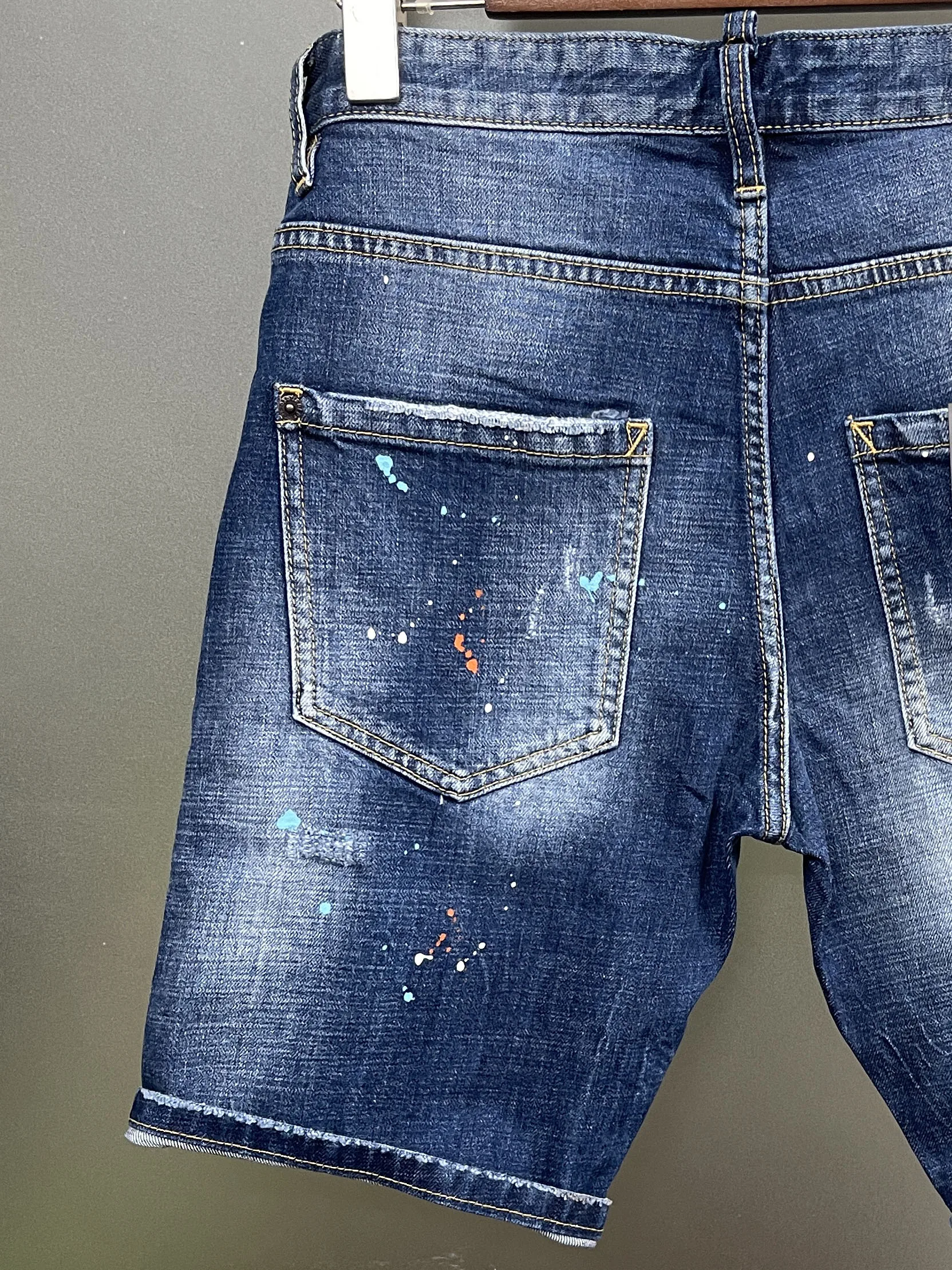 2024 Summer D2 Jeans 3D Cut Shorts Men's Fashion Embroidered Flower Micro Elastic Versatile Slim Fit Shorts Men's