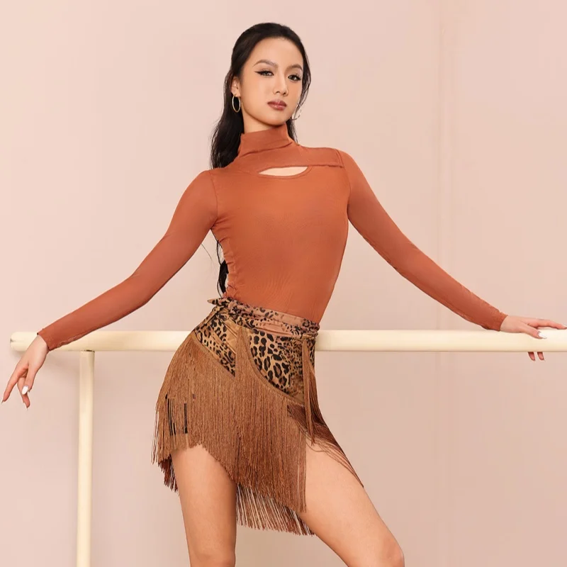 

Одежда для профессиональных соревнований по латинским танцам, сетчатый топ с длинными рукавами + короткая юбка с кисточками, комплект элитного сексуального костюма для выступлений