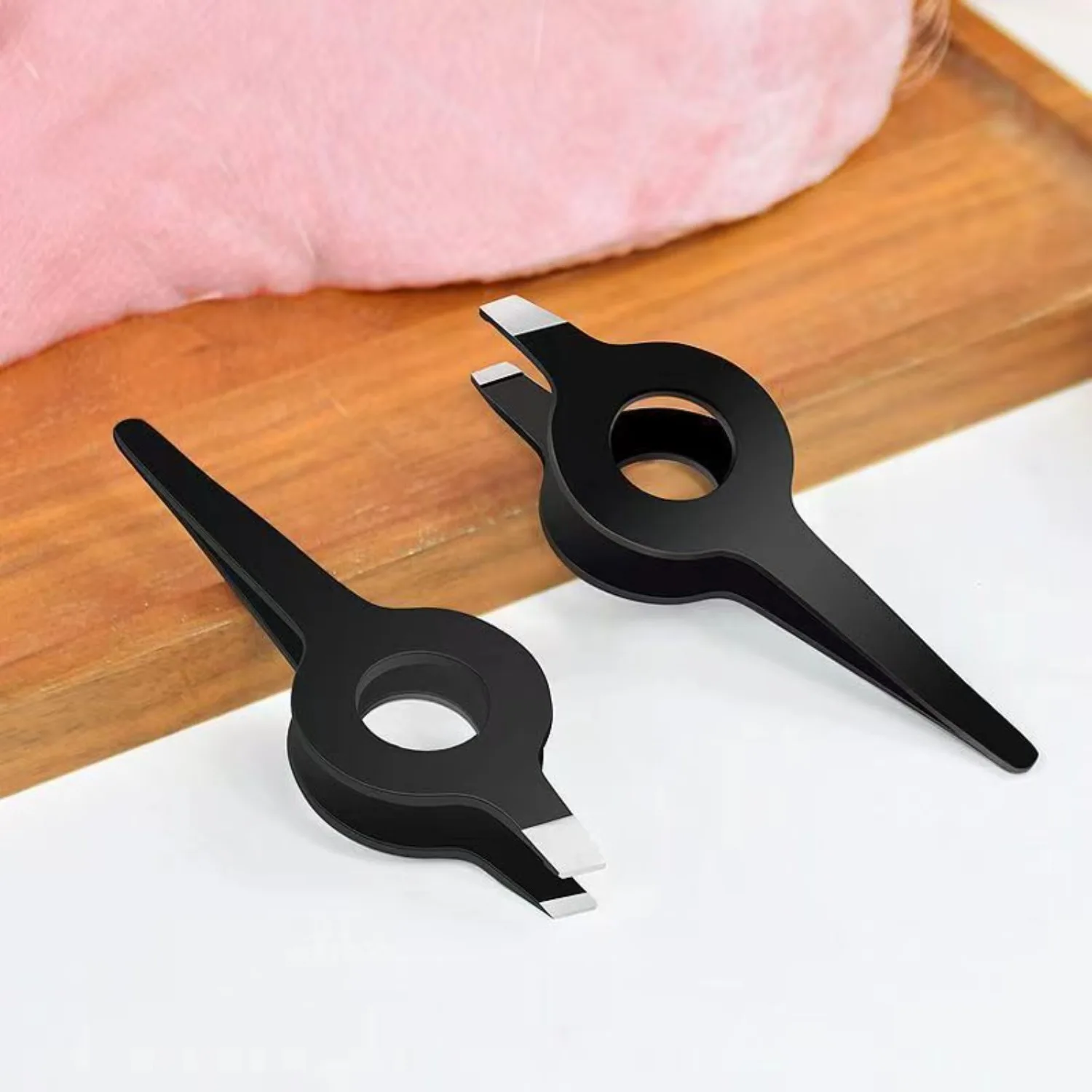 豚毛バリカン斜めピンセット中空ハンドル付きプロフェッショナル眉毛顔の毛リムーバー実用的な美容ツール私のため