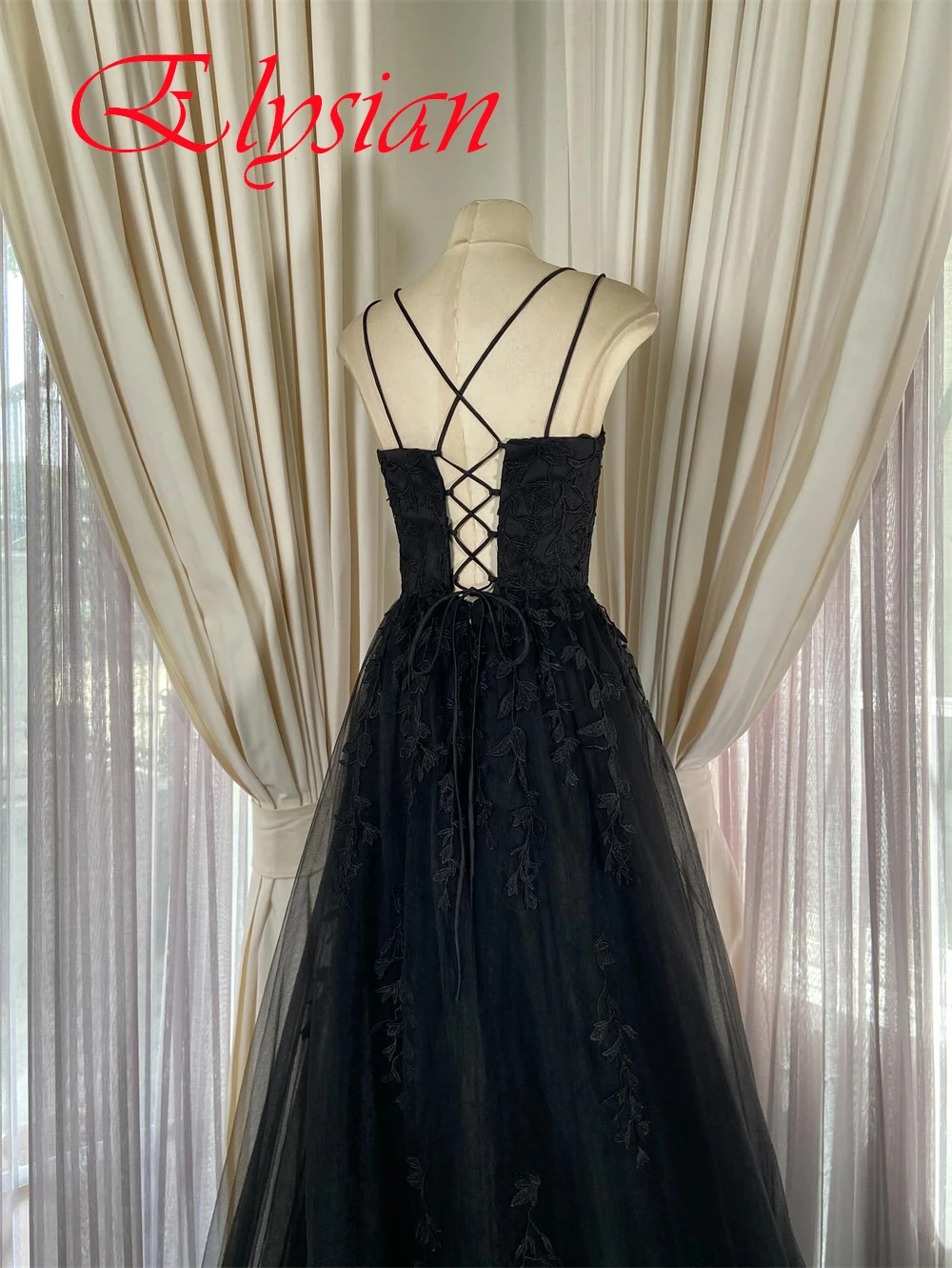 Customized Temperament Black Tulle Evening Dress Elegant Graceful Strapless Spaghetti Straps Lace Up Back Homecoming Dress