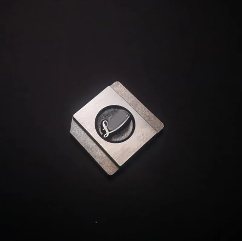 Metal Hot Shoes Cover for Leica M6 M3 MP M8 M9 X1 X2 M10 M240 M11 Q2 Q3 Fujifilm X100V XT30 Sony A7M4 A6400 A7C2 A7S3 A6700 view 5