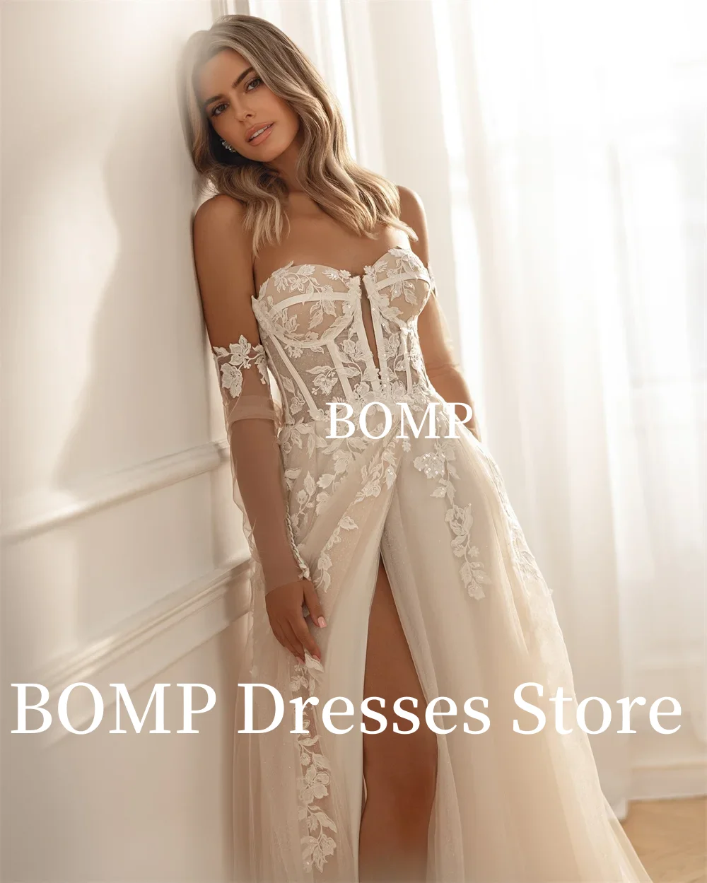 BOMP Schulterfreies Hochzeitskleid mit Spitzenapplikationen, abnehmbaren langen Ärmeln, Vestidos de Novia, A-Linie, seitlich geschlitztes Tüllkleid, individuell gestaltet