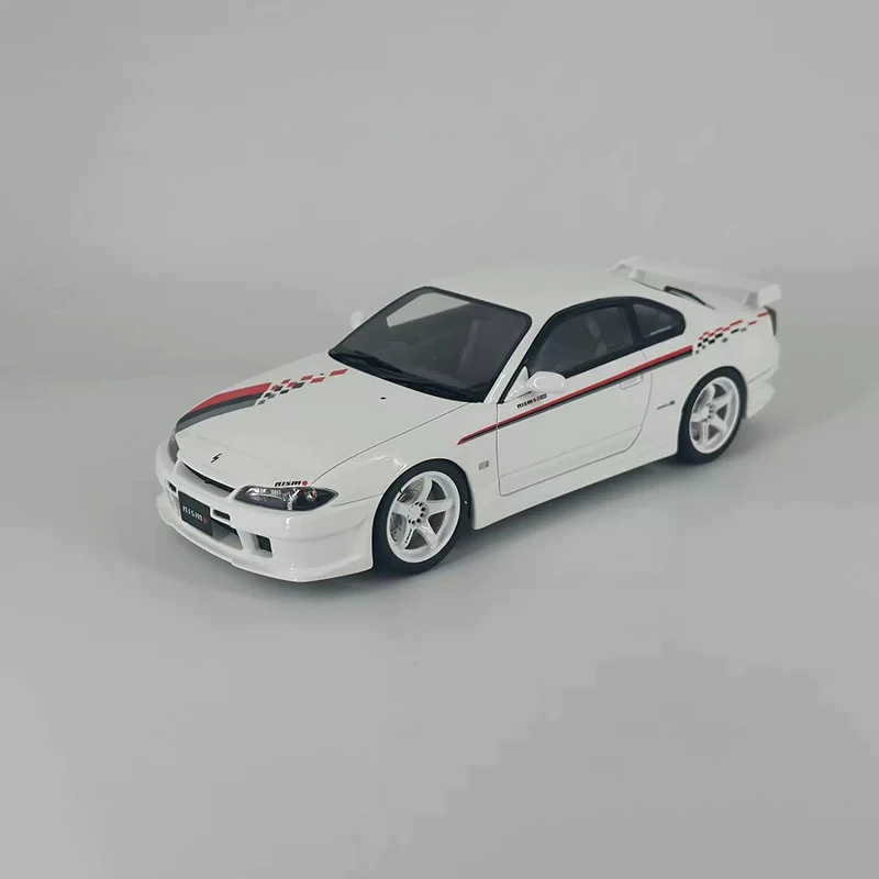 

В масштабе 1:18, модель S15 NISSAN SILVIA NISMO, коллекция, сувенирные украшения, игрушечный автомобиль