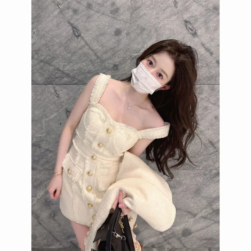 ชุดเซ็ตแฟชั่นสไตล์เซียวเซียงเฟิง ดีไซน์สั้น เรียบหรู ทันสมัย สำหรับฤดูใบไม้ผลิและฤดูใบไม้ร่วง ระดับไฮเอนด์ ช่วยให้ดูผอมเพรียว สายเสื้อความหนาปานกลาง