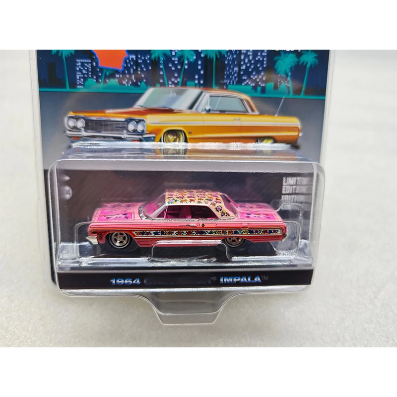 GreenLight 1:64 Simulated Black Eland Low Rider - Rose Coupe Alloy Die-Cast Car Model Collectible Ready To Ship