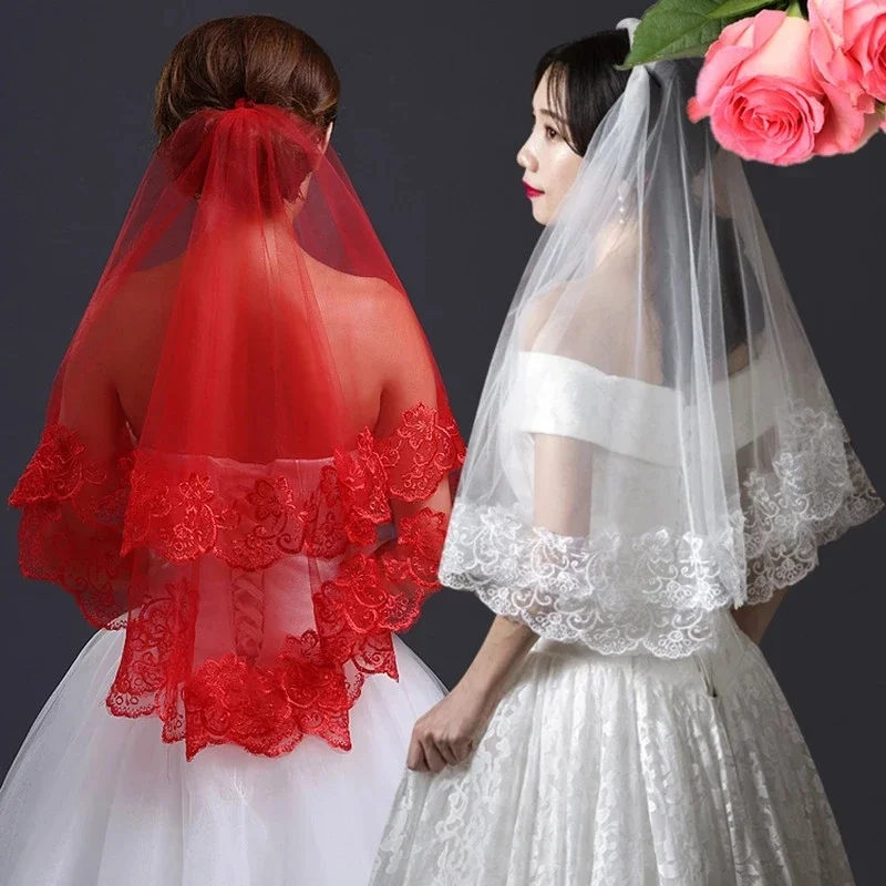 

Hot Wedding Accessories Short Wedding White Ivory One Layer Bridal Veil Appliques Lace Edge Red