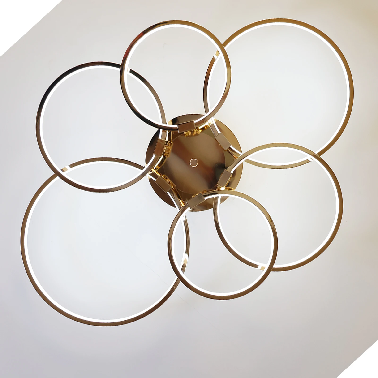 dimmable-led-ceiling-light-fixtures4-6-ring-ceiling-chandeliermodern-ceiling-lamp-for-living-room-bed-room-gold-chrome-black