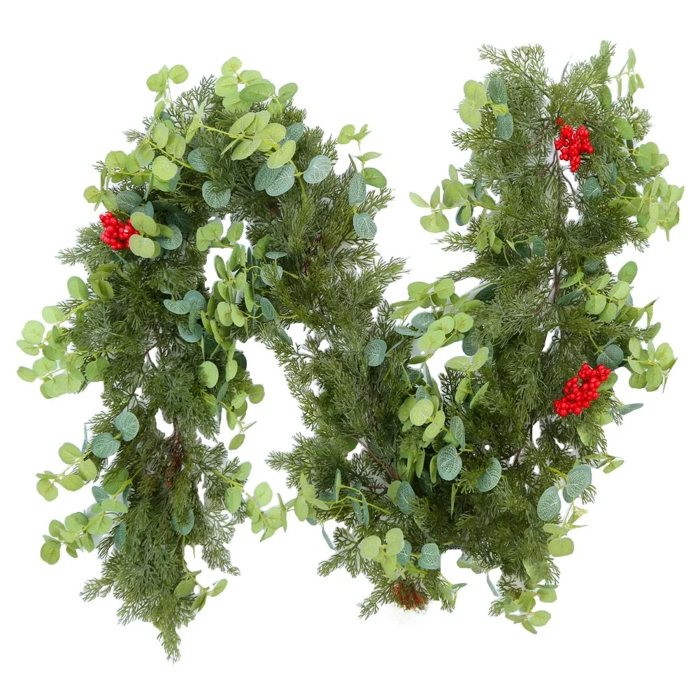 Photography-Friendly Pine Needle Garland Using Silk Flowers with Pine Cones and Red Berries for Studio Backdrops