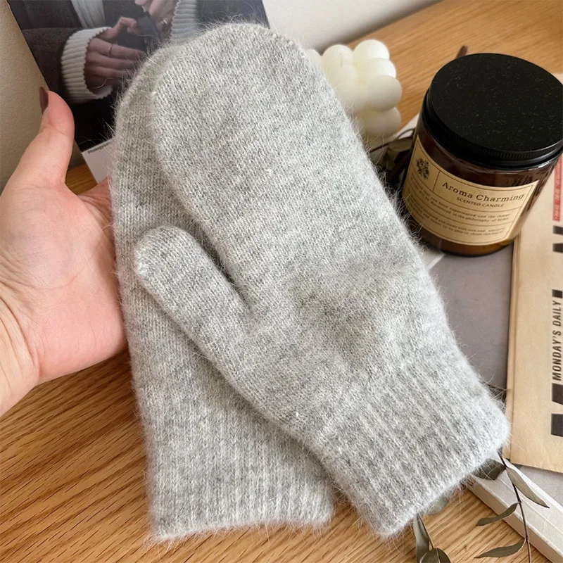 1Pair Winter Keep Warm Women Gloves Plus Cute Elasticity Soft Full Fingers Mittens Girls Black White Pink Gray Knitted Gloves