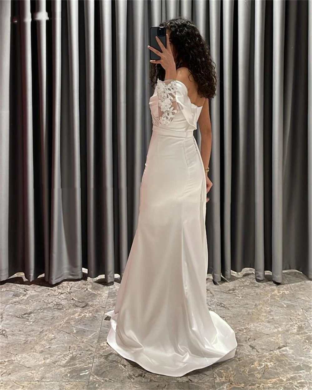 Abiti da sposa a sirena in pizzo Vintage con scollo a v Appliques abiti da sposa senza schienale con maniche personalizzate su misura Robe De Mariee