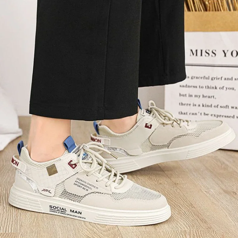Men Sneakers Mesh Breathable Casual Shoes for Men Designer Male Flat Non-slip Vulcanized Shoes New Lightweight Running Shoes