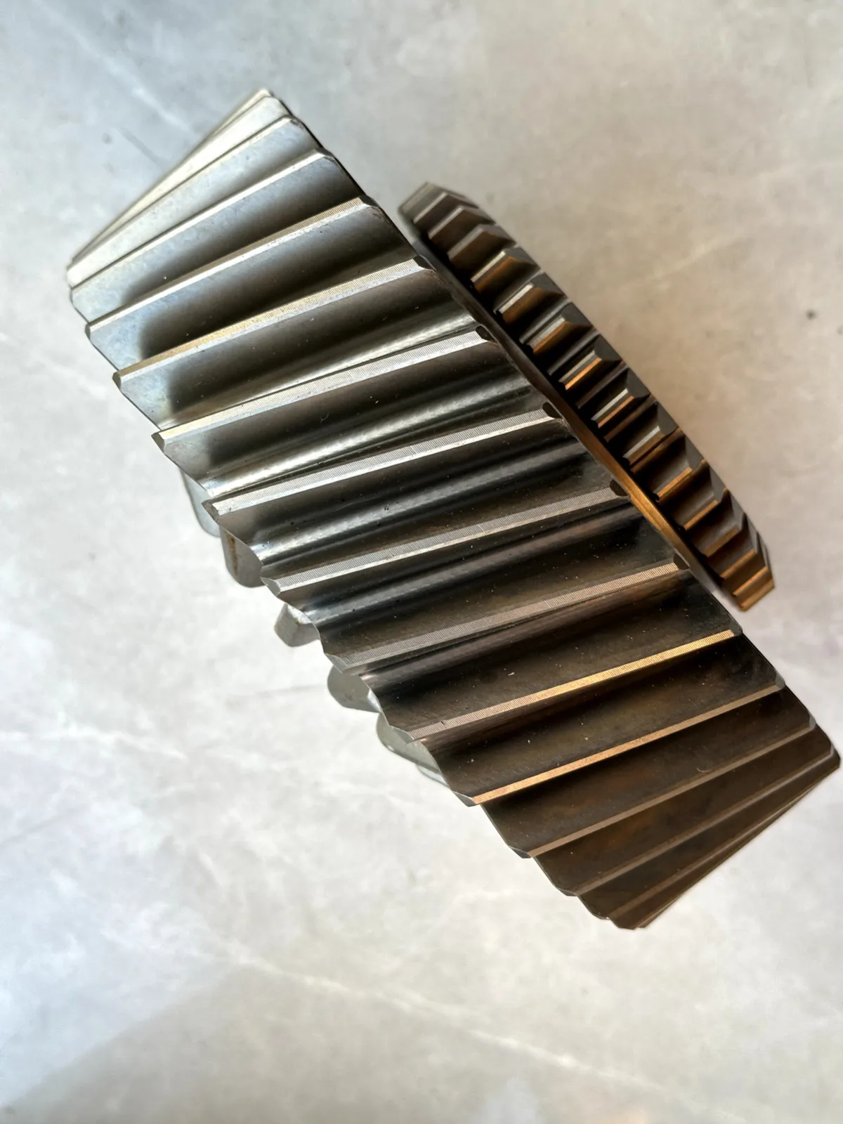 

FOR HINO 700 PROFIA TRUCK DIFFERENTIAL GEAR GENUINE S4114-E0011A S4114E0011A