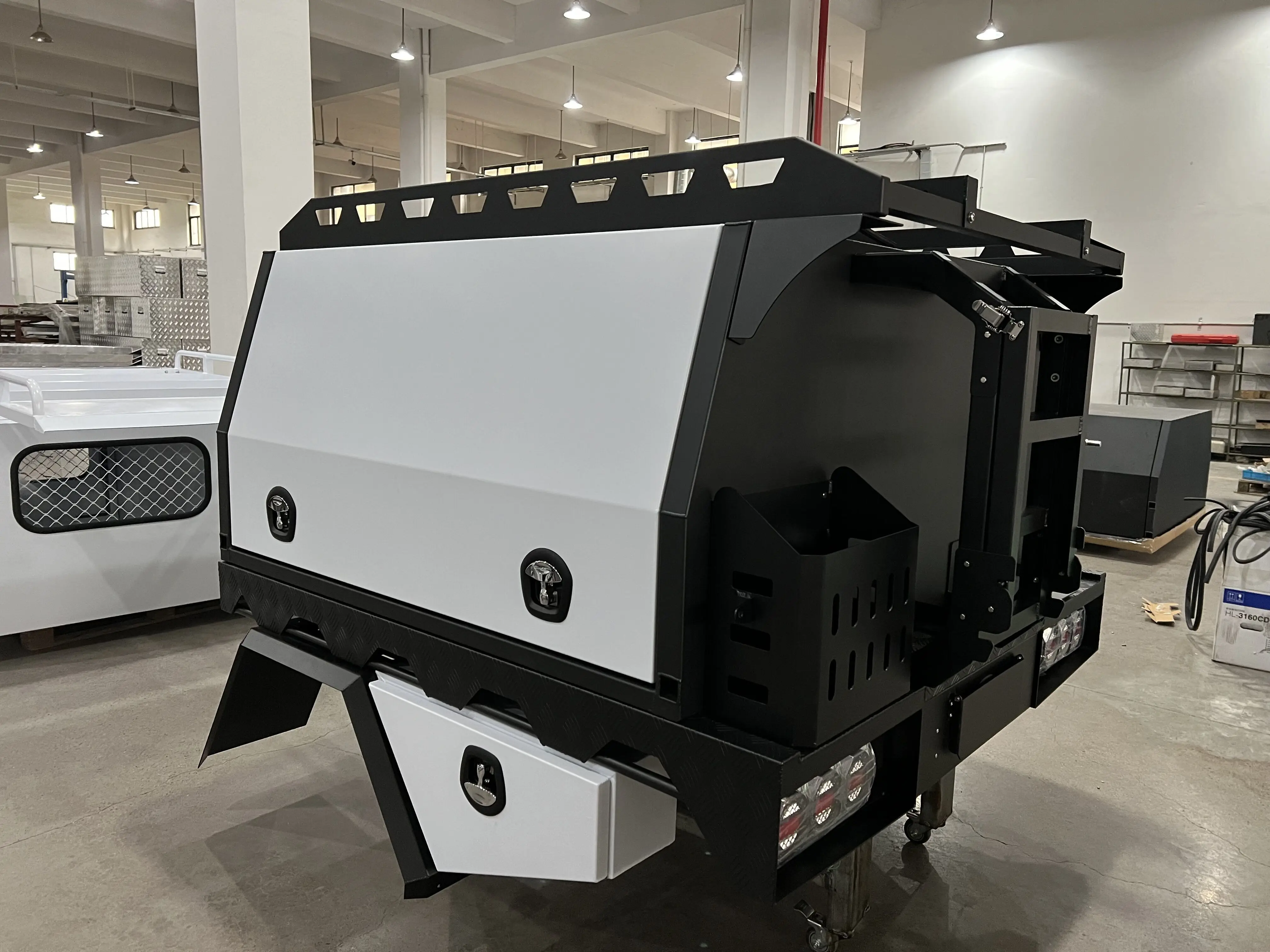 Applicable to all pickup trucks, new products are launched universally Aluminum Ute Canopy Tool Box Ute Canopy