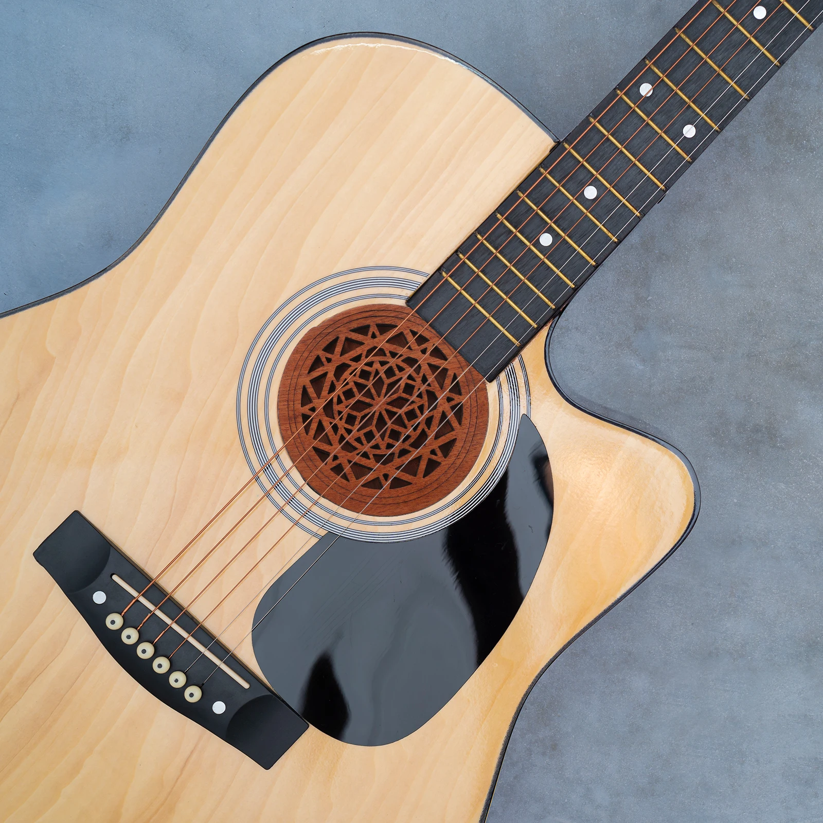 

Wooden Guitar Soundhole Cover Carved Pattern Feedback Reducer For Acoustic Electric Guitar Parts Accessories Resonator Screen