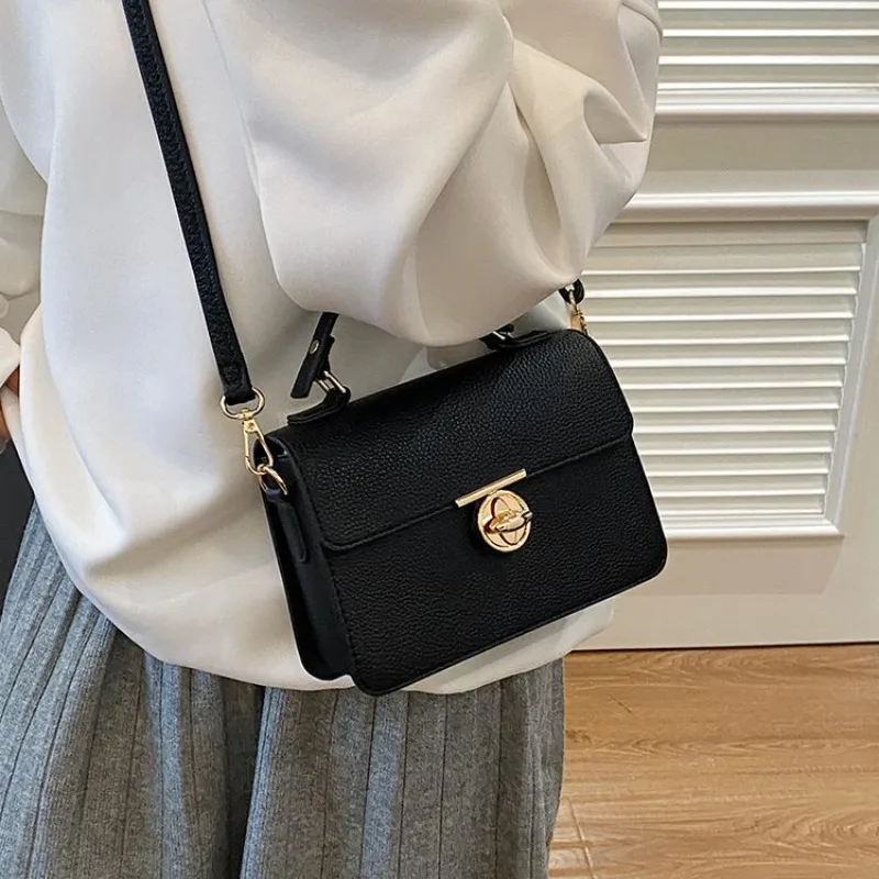 

Minimalist Diaper Bag Stylish Casual Vintage Fashionable High-end Leather Letter Laptop Backpack For Commuter Men Women