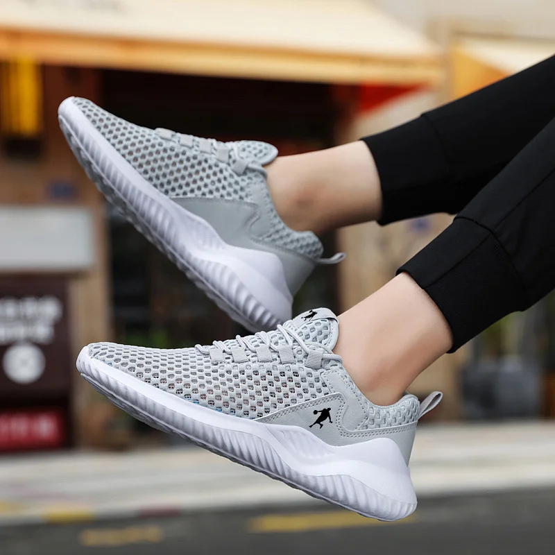 Hot Sale White Sneakers Men Breathable Brand Male Running Shoes Lightweight Mesh Trainers Men Outdoor Sports Shoes Choice Tennis