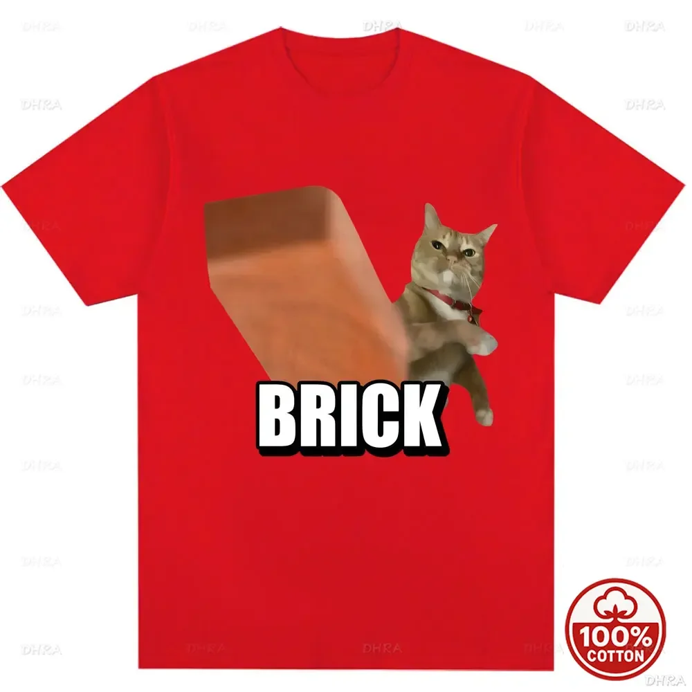 Cute Cat Throwing Brick Meme Graphic T-shirt Men Women Fashion Humor T Shirts Harajuku Casual Summer T Shirt Streetwear