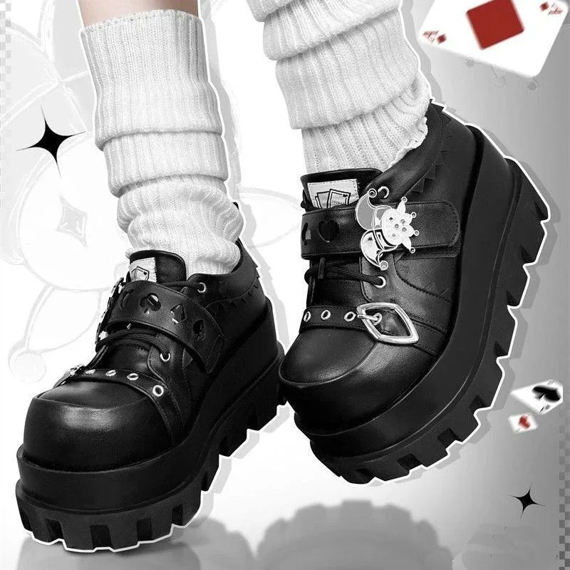 Scarpe con plateau gotiche per donna Street Style Girls Lolita Scarpe con zeppa Poker Joker Regalo di Halloween Mary Janes Scarpe da donna Tacones