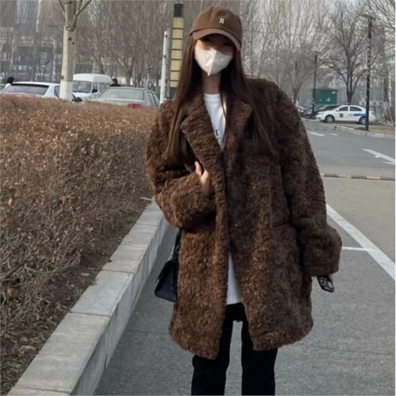 

New lambing and fur blend coat for women thickened loose suit collar mid-length