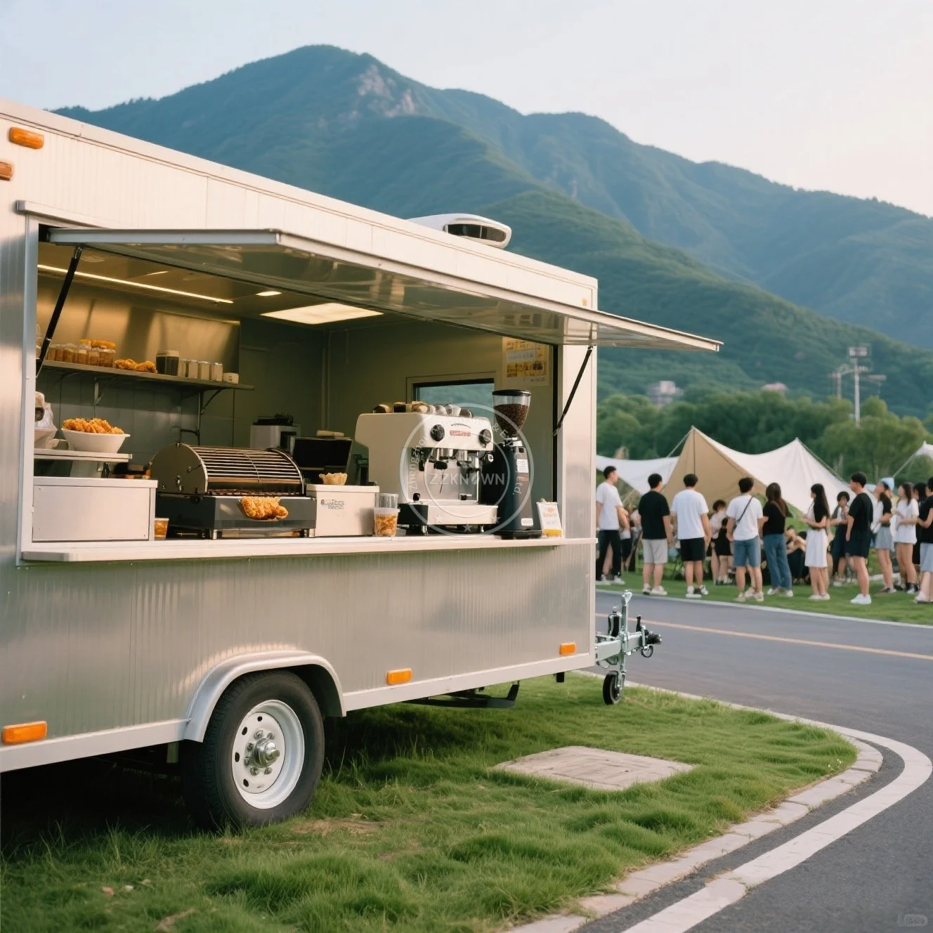 

Тележка с прицепом для еды на заказ, мобильный прицеп для закусок, полностью оборудованный грузовик для еды с крыльцом, полностью оборудованный