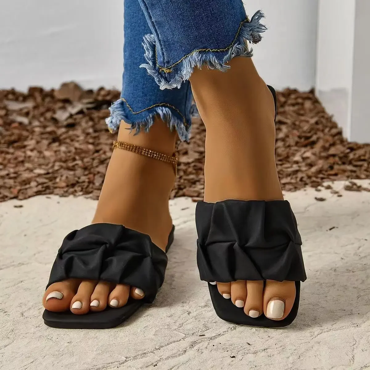 2024 Summer Elegant Open Toe Designer Sandals Women New Flat Non-slip Outdoor Dress Party Flip Flops Plus Size Sandalias Mujer