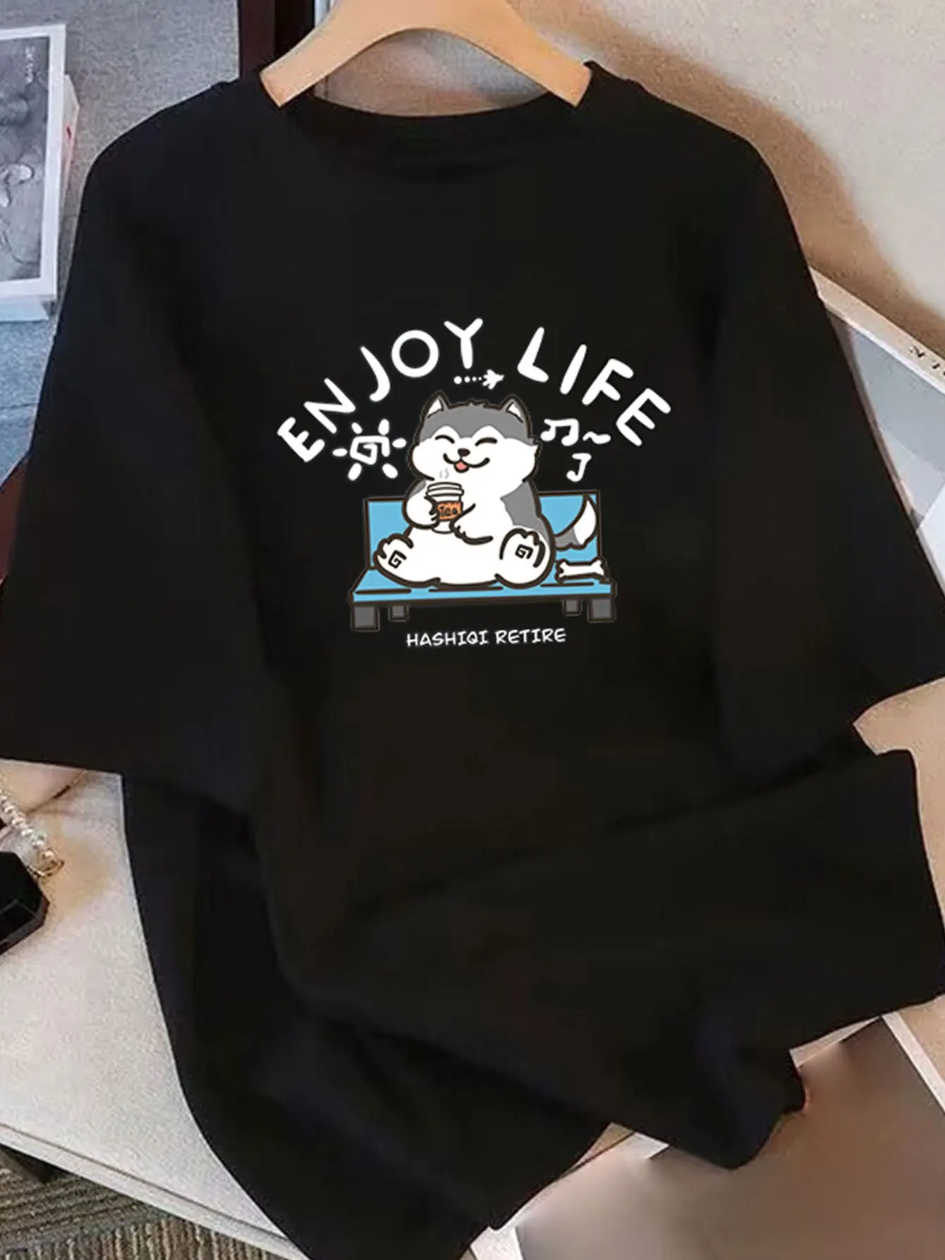 Women's Japanese Style Enjoy Life Kawaii Cat and Sushi Pattern Print T-Shirt Casual Crew Neck Short Sleeve T Shirt Clothes Femme