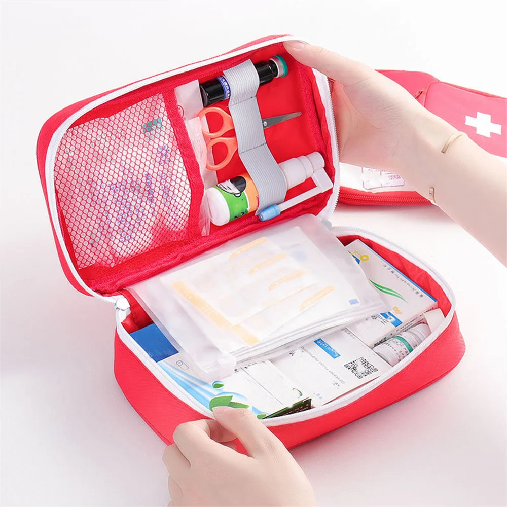 1 travel portable first aid kit, zippered lightweight rescue kit, simple medical kit, multifunctional storage bag
