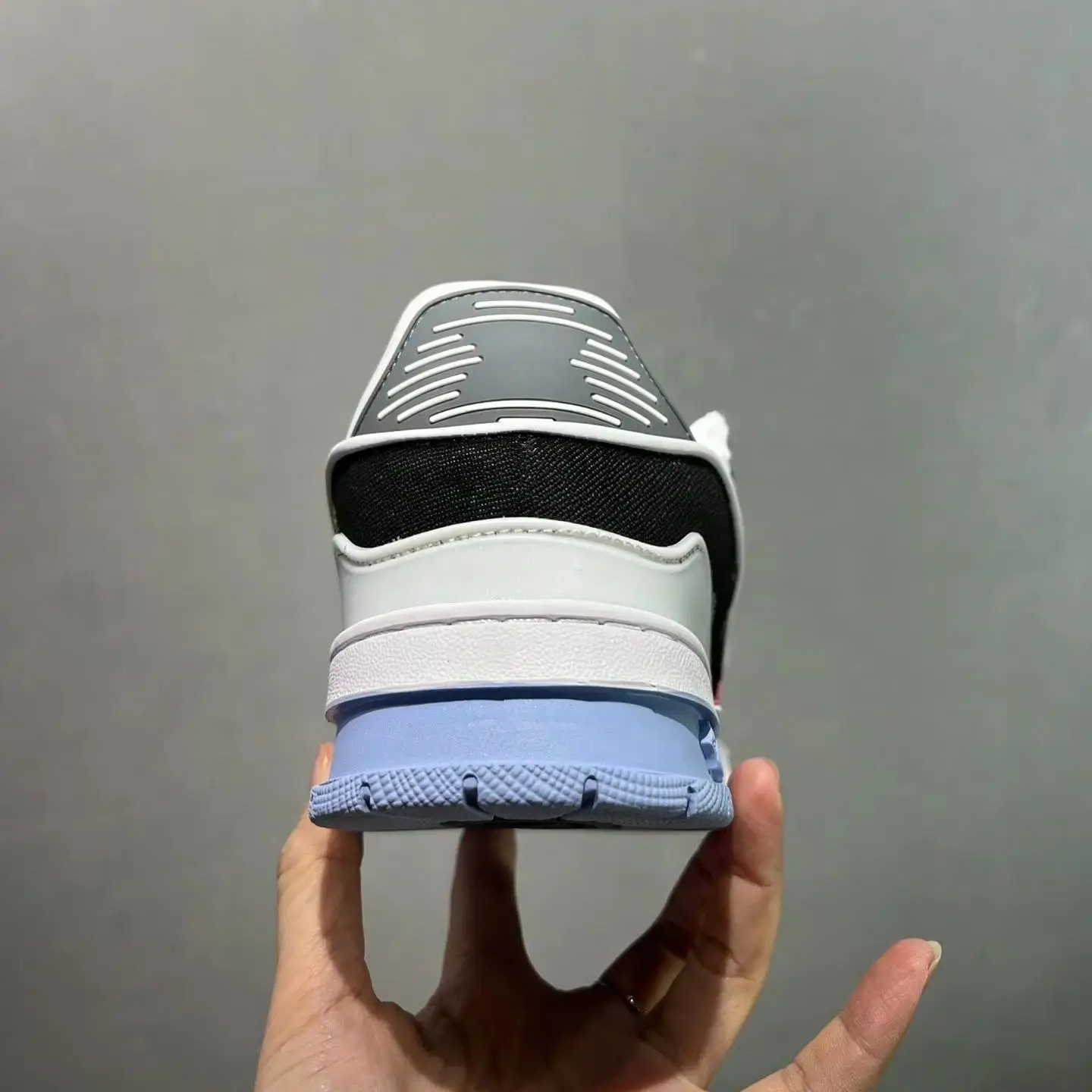 Unisex Black Grey Fabric Leather Patchwork Low‑Top Sneakers, Light Blue Outsole Lace‑Up Street Casual Skate Shoes