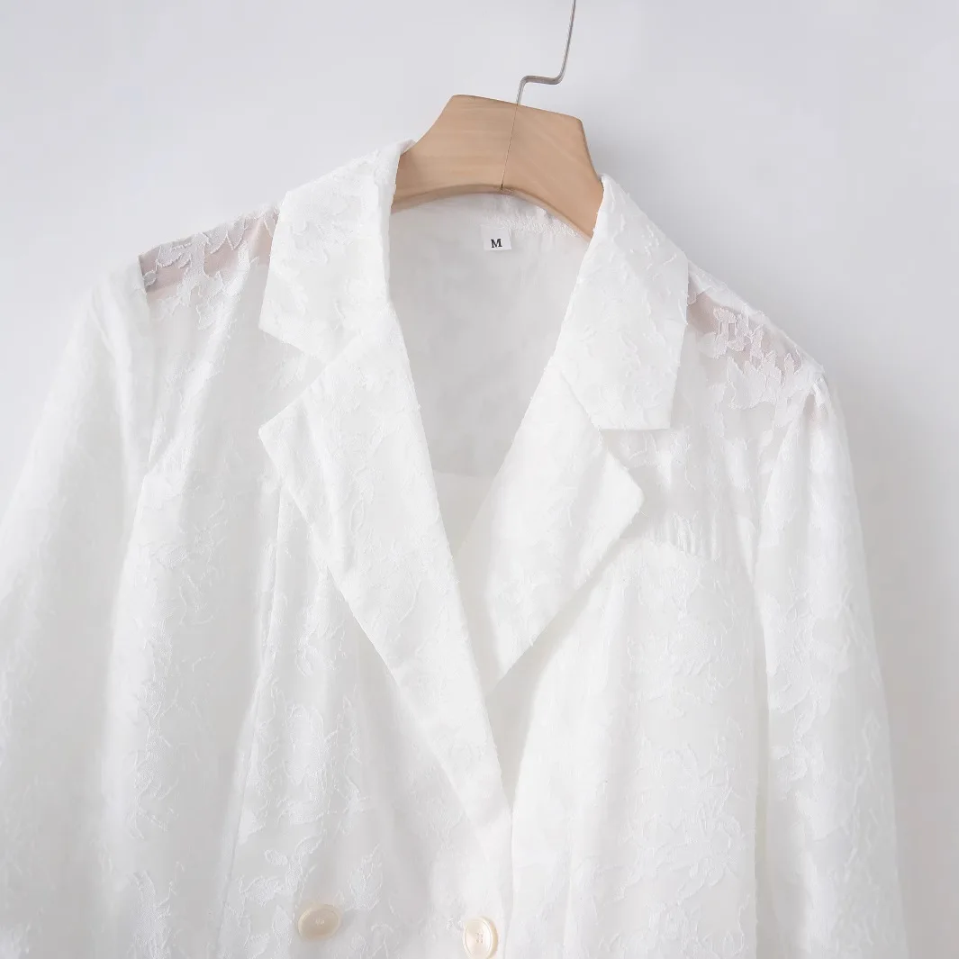 السترة النسائية ذات الطراز الأوروبي للربيع والخريف معاطف نسائية ذات ملمس مميز وأكمام طويلة من الدانتيل اللامع المجوف #3