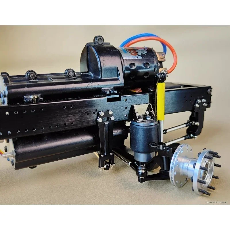 2026　High Simulation 1/14 Tractor Trailer Upgraded And Modified Steering Front Axle Shock Absorber Air Bag Air Suspension System