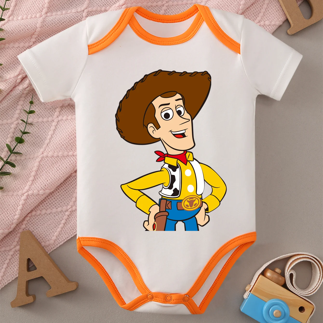 

MINISO&Pixar Jointly Signed 100% Cotton Baby Clothe Baby Onesie Bodysuit Toy Story Cute Print for 0 To 12 Months Newborn