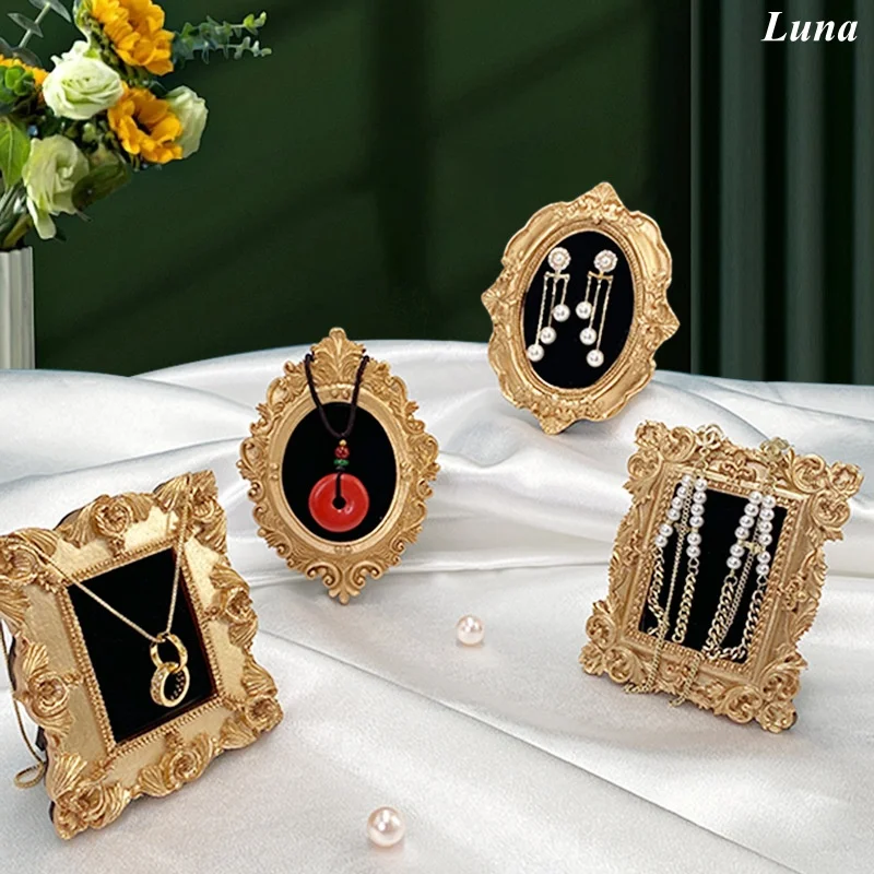 

Vintage Instagram Photo Frame Prop Retro Metal Selfie Background Decor with Hanging Earrings Photography Booth Jewelry Shoot