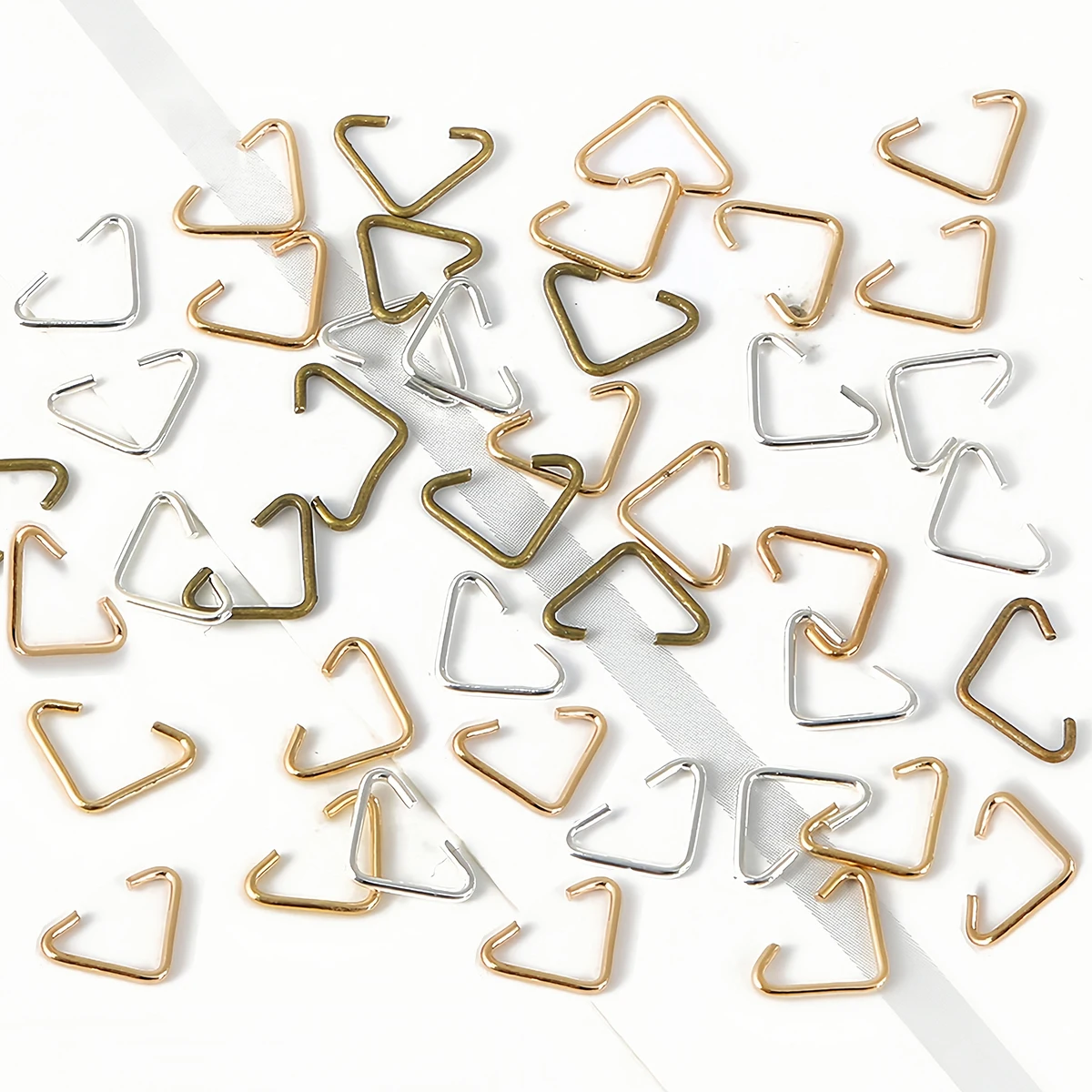 50pcs Metal Iron Triangle Clasps Buckle Connector Jump Split Rings for DIY Earring Bracelet Necklace Jewelry Making Accessories