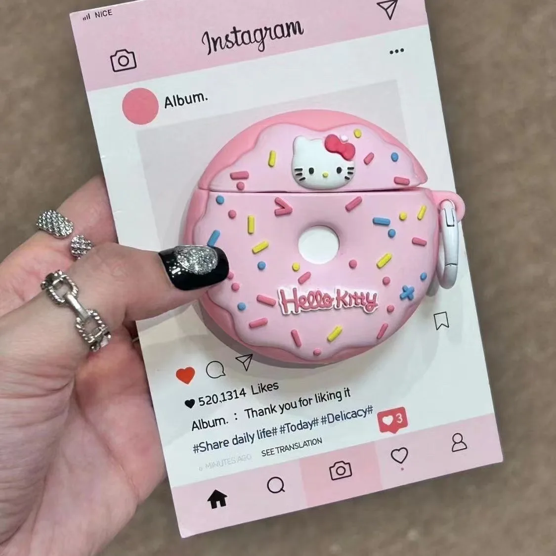 The New Cartoon Sanario Hello Kitty Donut Airpods Pro2 Bluetooth Earphone Case Is Crayon Shin-chan for The Apple 5 Soft Shell