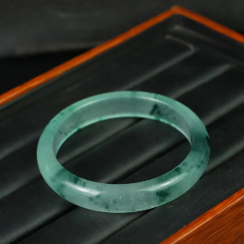 

New High-ice Quartzite Jade Green Flower Flat Bar Bracelet