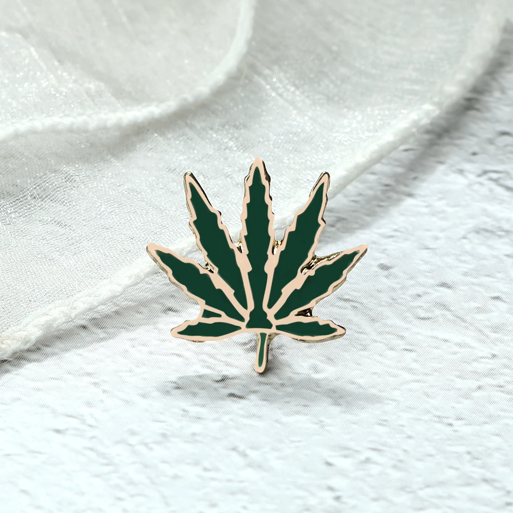 Green Heart Shape Earth Brooch Enamel Pin Creative Plant Seed Sapling Coconut Tree Maple Leaf Cactus Forest Mountain Denim Badge