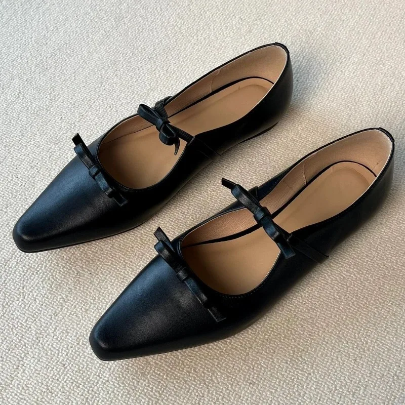 

Black Bow Knot Decoration Flat Loafers Women Fashion Pointed-toe Shallow Designer Shoes Comfortable Soft-leather Office Shoes