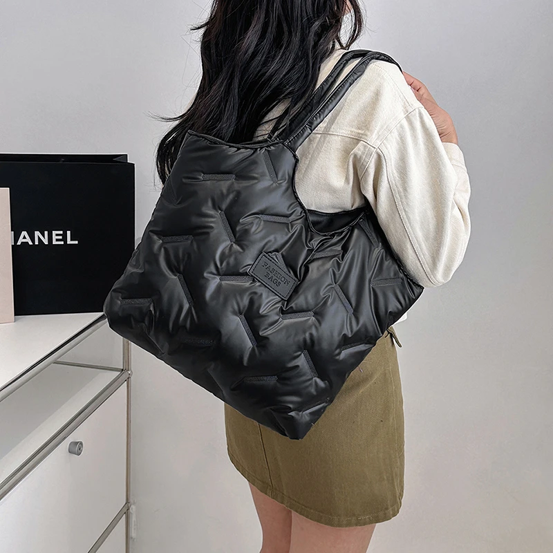 Large Capacity Shopper Bag For Women 2023 Winter Feather Down Handbag Fashion Quilted Shoulder Bag Gold Female Big Tote Bag