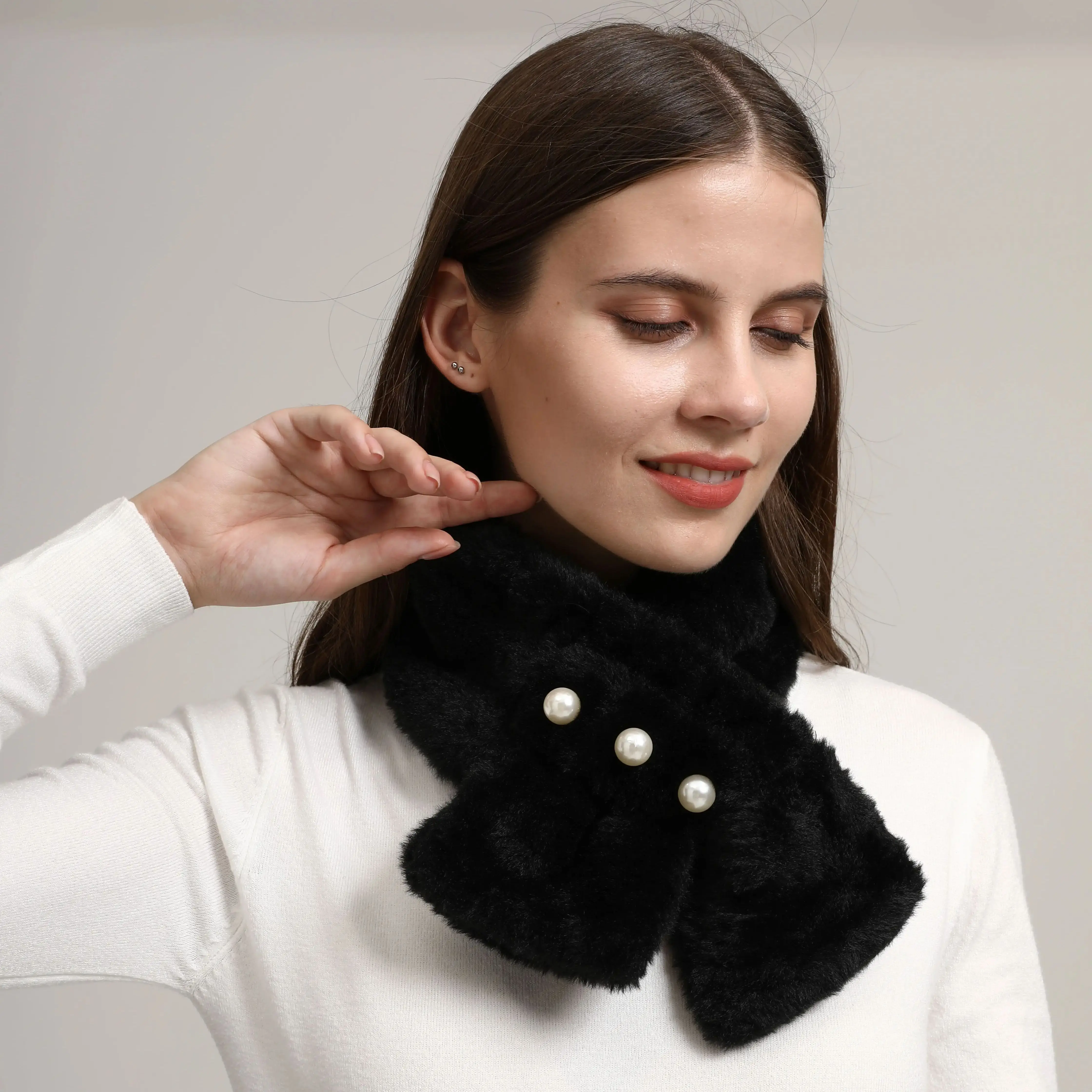 

Autumn and Winter Style Pearl Solid Color Plush Imitation Faux Rabbit Fur Scarf Warm Neckerchief Protection Collar Muffler