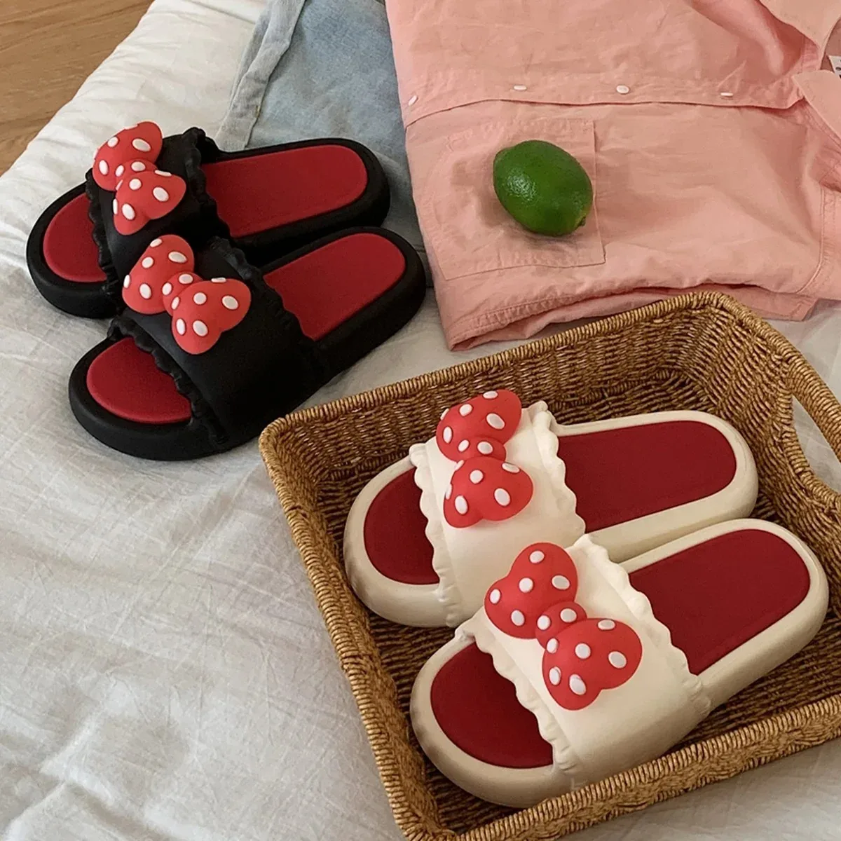 

Women Sweet BathSlippers Lovely Polka Dot Bow Decor Color-Blocking Thick Soft-Sole Bathroom Beach Summer Casual Non-slip Home