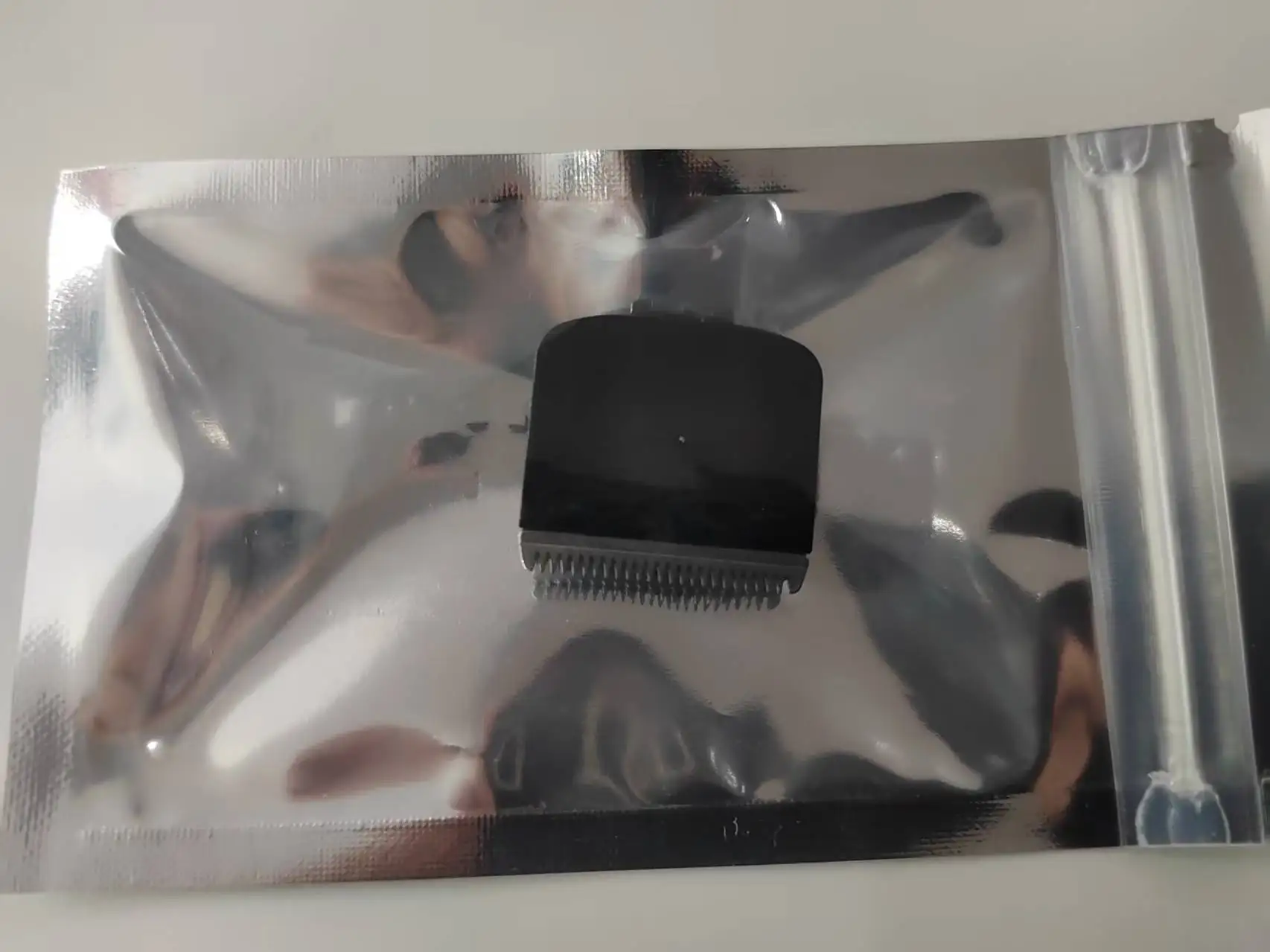 

Насадка-триммер для машинок для стрижки волос Panasonic ER2403, ER2405, ER-GB40, ER-GY10, ER9606, ER2403P, ER2405P, ER3300, ER333 (лезвие для бритвы)