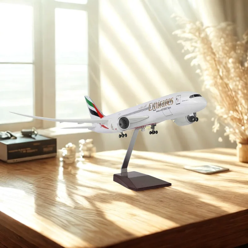 

Toy Airplane For Children 1/157 Scale B787 Aircraft UAE Airlines Model Plastic Resin Plane Model Toy Diecast Airplanes