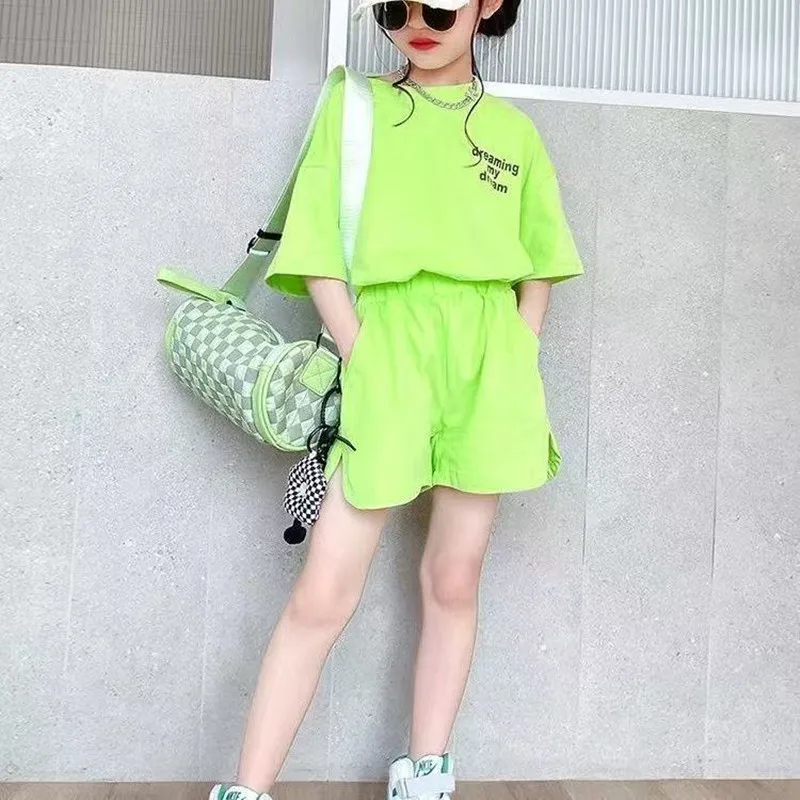 

Girls Summer Set 2026 New Children's Clothing Set Mid to Big Girls' Short Sleeve T-shirt Shorts Korean casual sports Two-piece