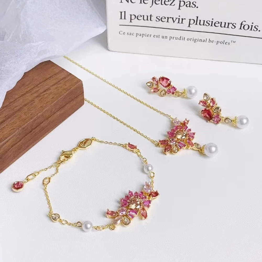 

Роскошные и простые женские украшения, костюм с вишневым цветком, ожерелье, браслет, серьги, инкрустированные цирконом, модный рождественский подарок