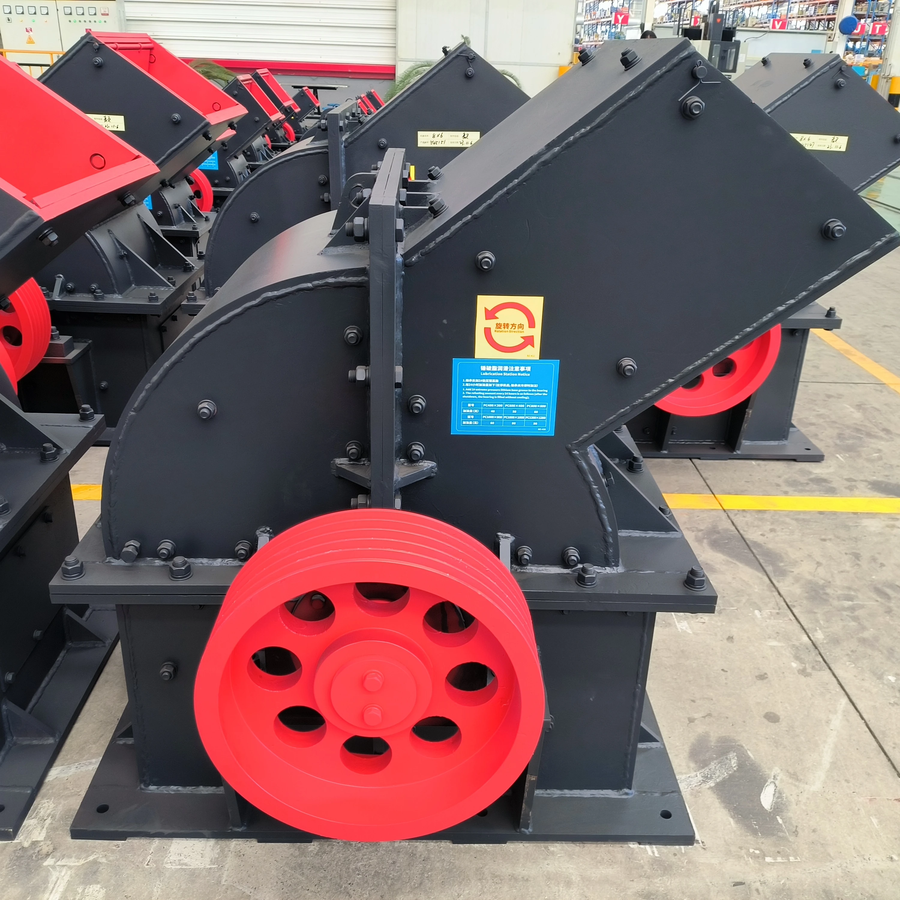 Smallest PC400X300 Hammer Mill, for Stone Crushing Sand Making Powder Grinding in Small Quarry Gold Plant