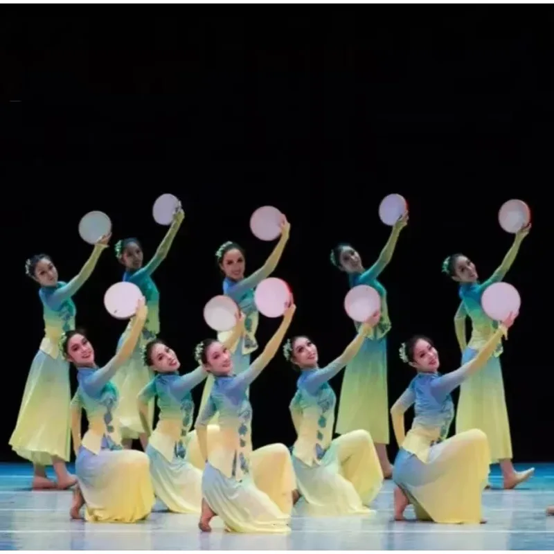 

Ethnic Dance Yangko Clothing Chinese Classical Dance Costumes Fan Umbrella Folk Ancient Yangko Hanfu Dance Elegant Fairy Set