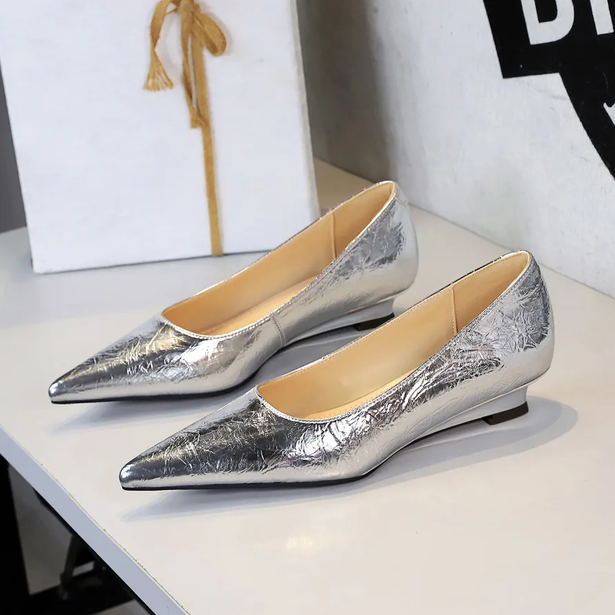 BIGTREE, zapatos de tacón bajo elegantes con punta estrecha de cuero con textura metálica a la moda para mujer, zapatos informales de estilo callejero
